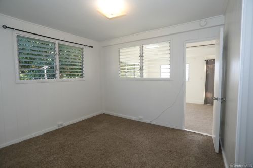 435 Kaumakani St, Honolulu HI 96825-2208 exterior