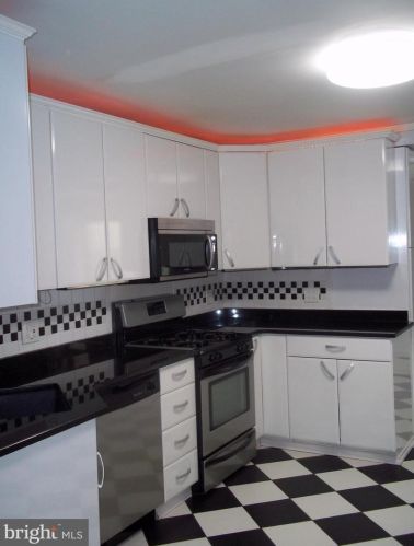 1235 2nd St, Philadelphia PA 19122-3324 exterior