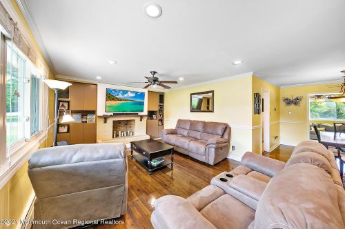 46 Larchwood Ave, West Long Branch NJ  07764-1755 exterior