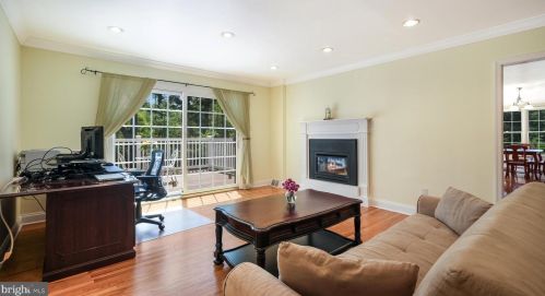 3653 Warfield Dr, Huntingdon Valley PA 19006-3423 exterior