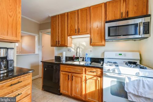 4218 Round Hill Rd, Silver Spring MD  20906-4869 exterior