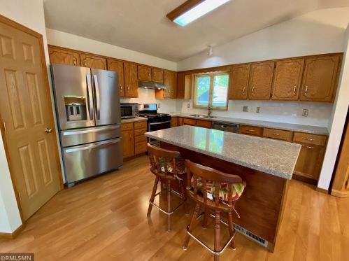 2222 Kessler Ln, Chaska MN  55318-2825 exterior