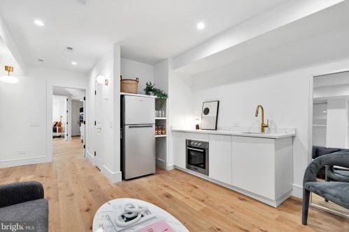 2013 Q St, Washington DC 20002-2373 exterior