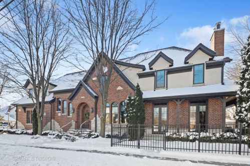 540 Kenilworth Ave, Elmhurst, IL 60126-4445