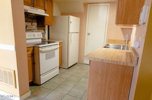 8127 32 Dr, Phoenix AZ 85051-5906 exterior