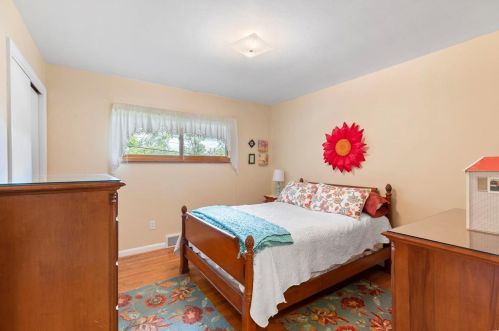 33 Ponca Trl, Saint Louis MO 63122-5105 exterior