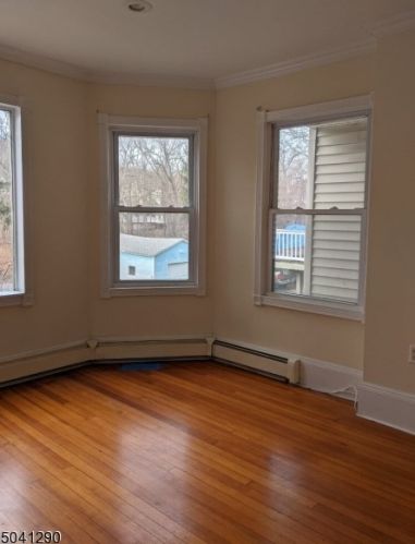 77 Wall St, Rockaway, NJ 07866-2903