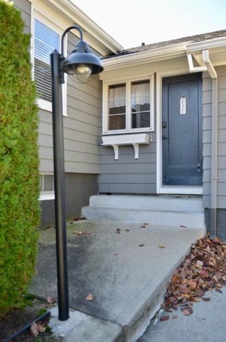 87 Glover St, Providence, RI 02908-4022