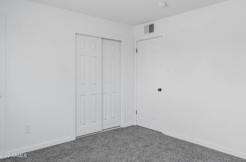 3426 Elm St, Phoenix AZ 85033-1039 exterior