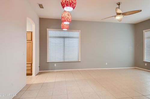 6842 Linda Ln, Chandler AZ 85226-5847 exterior