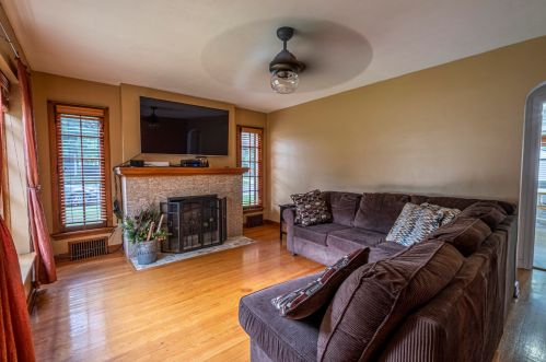 4088 Glenway St, Milwaukee WI 53222-1115 exterior