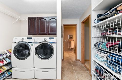 1069 Randall Rd, Meskegon MI 49441-4870 exterior