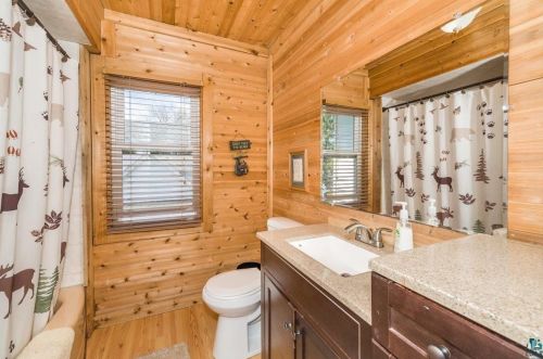 5815 Glenwood St, Duluth MN 55804-1334 exterior