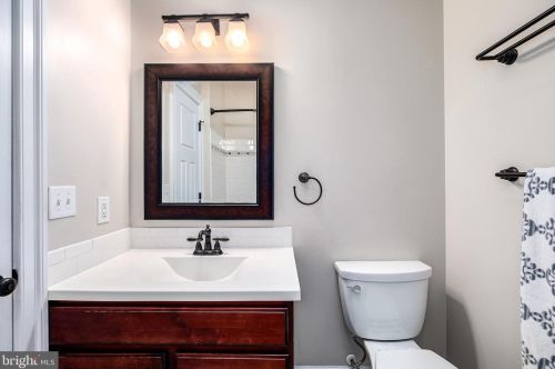 1448 D St, Washington DC  20002-5402 exterior