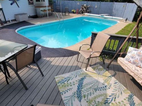 1849 Lawnel Ave, Meskegon MI 49441-3743 exterior