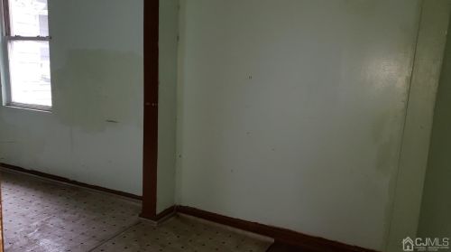 122 Madison Ave, Perth Amboy NJ 08861-4307 exterior