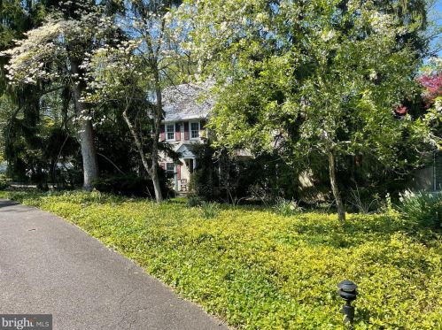 1936 Paper Mill Rd, Huntingdon Valley PA 19006-5814 exterior