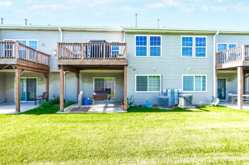 1324 Harvest Dr, Joliet IL 60403-0953 exterior