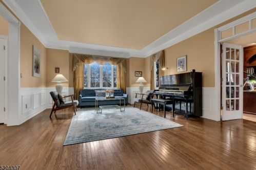 7 Chilton Rd, Chester NJ  07930-3107 exterior