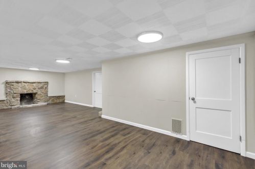 448 Prince St, Littlestown PA 17340-1323 exterior