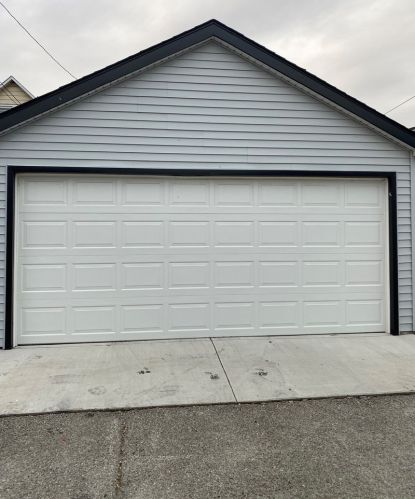 10317 Avenue, Chicago IL  60617 exterior