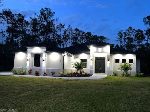 3367 10 Ave, Naples FL 34117-4984 exterior