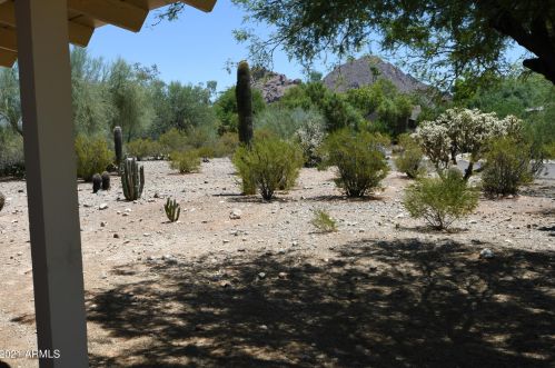 4020 Colter St, Phoenix AZ 85018-1611 exterior