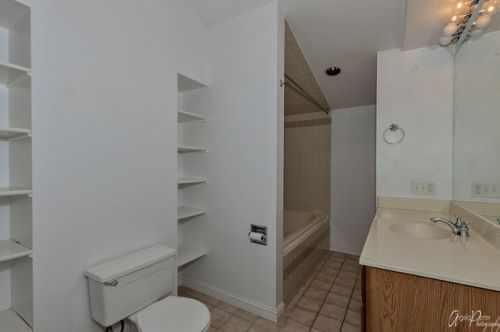 2507 Neva Ave, Chicago IL 60634-4719 exterior