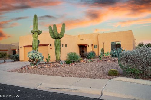 8154 Painted Feather Dr, Tucson AZ  85743-7418 exterior