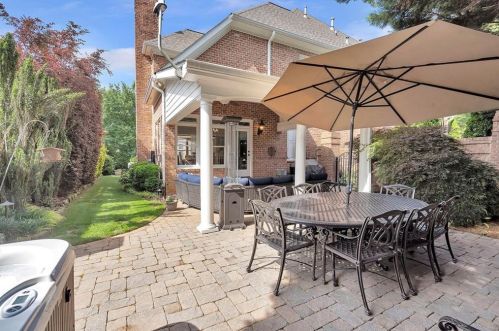 1233 Austin Gln Dr, Atlanta GA 30338-3233 exterior