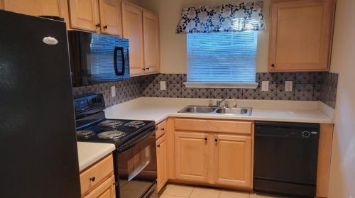 1843 Devon Dr, Atlanta GA 30311-4386 exterior