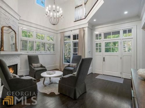 847 Kings Ct, Atlanta GA 30306-3431 exterior