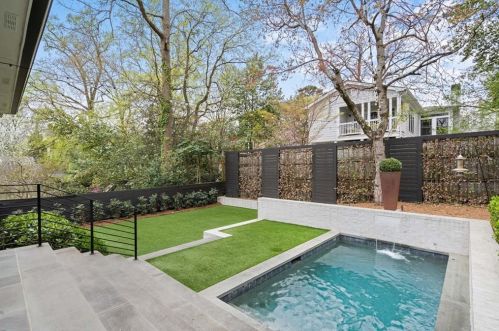 2652 Forrest Way, Atlanta GA  30305-3770 exterior