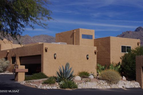 835 Placita Del Mirador, Tucson AZ 85718-1973 exterior