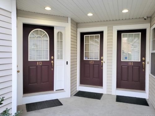 113 Northview Ct, Peekskill NY  10566-4438 exterior