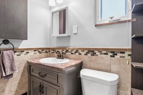 7837 Elm St, Pittsburgh PA 15234-1952 exterior