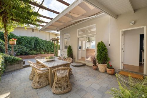 85 Shelley Dr, Mill Valley CA 94941-1579 exterior