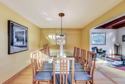 322 Kenmore Ave, Elmhurst IL 60126-3518 exterior