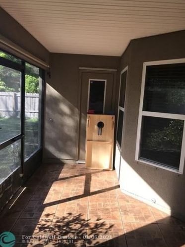 570 Ryder Rd, Fort Pierce FL 34953-6003 exterior