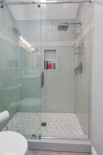 5524 Driftwood St, Oxnard CA  93035-1039 exterior