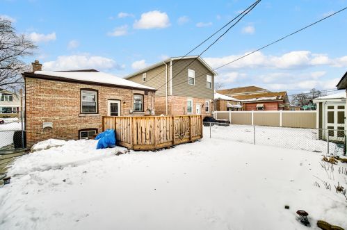 10729 Sawyer Ave, Chicago IL 60655-2413 exterior