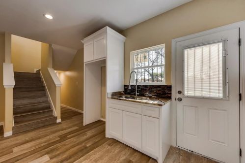 1422 Claude St, Dallas TX 75203-3326 exterior