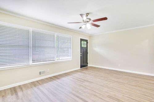 2246 Collins Dr, Atlanta GA  30344-1008 exterior