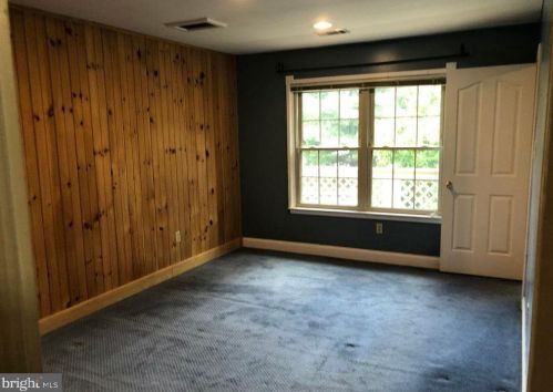 816 Foxmeadow Dr, Limerick PA 19468-1536 exterior