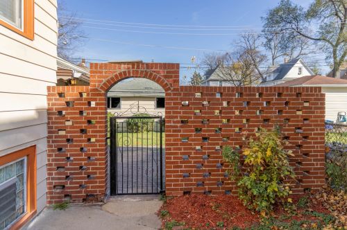 129 21 Ave, Broadview IL 60153-1474 exterior