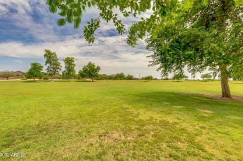 4564 Chisum Trl, Phoenix AZ  85050-8525 exterior