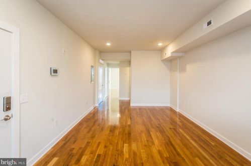 1647 Germantown Ave, Philadelphia PA 19140-4224 exterior