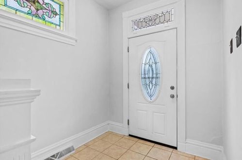 6 Grace St, Pittsburgh, PA 15205-2909