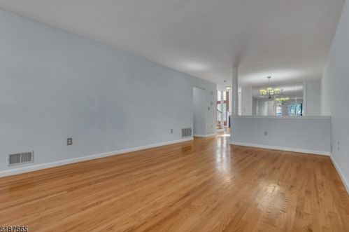 903 Stech Dr, Bridgewater NJ 08807-5501 exterior