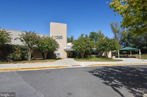 7825 Muirfield Ct, Rockville MD 20854-4078 exterior